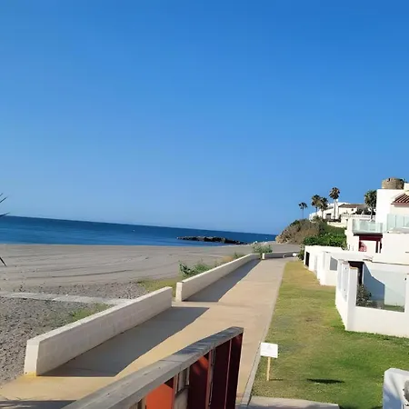 Ola De Mar - *