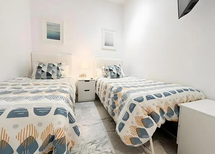 Ola De Mar - * Estepona